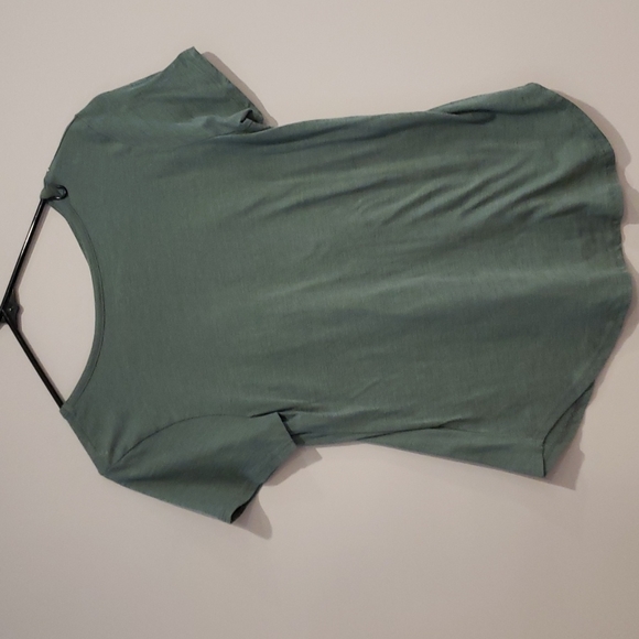 Graphic Tee - Picture 4 of 4